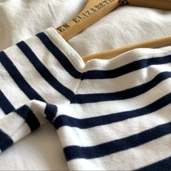 SOLD - Aritzia Wilfred Free Off Shoulder Croptop - Picture 6 of 6